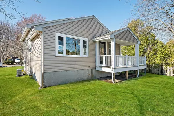 67 E Shore Rd, Holbrook, MA 02343