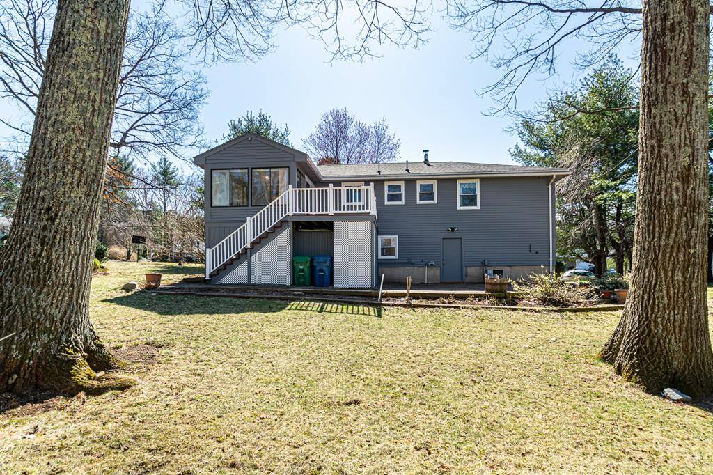 Burlington, MA 01803,3 Russell Cir