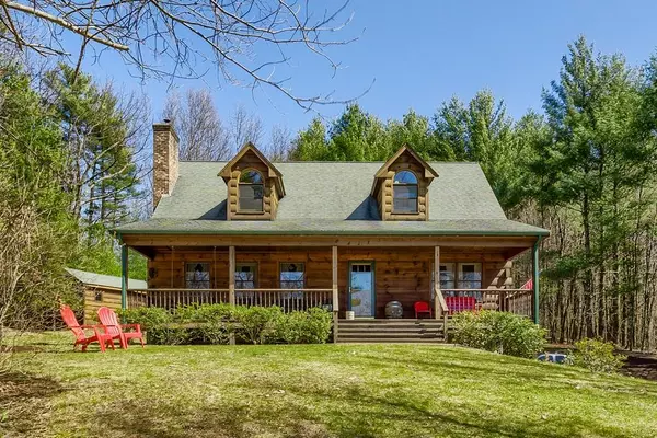 142 Fairbanks St, West Boylston, MA 01583