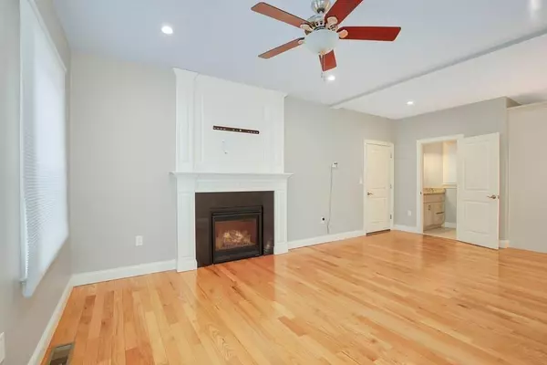 Saugus, MA 01906,17 Homeland Ave