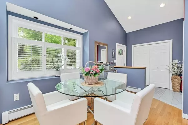 Hamilton, MA 01982,210 Echo Cove Road