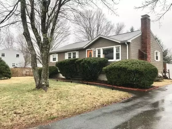 6 Plainfield Rd, Pepperell, MA 01463