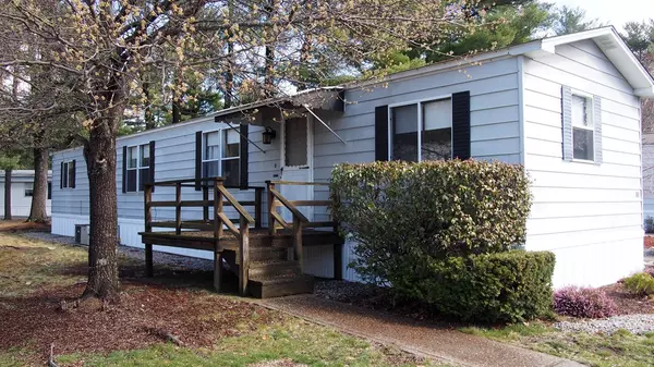 10 Woodchip Square, North Attleboro, MA 02760