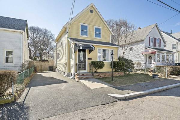 29 Cliff St, Malden, MA 02148