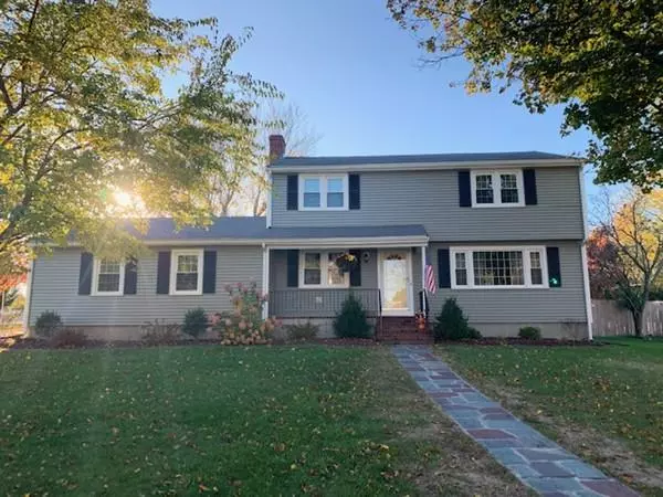 15 Hampden Drive, Norwood, MA 02062