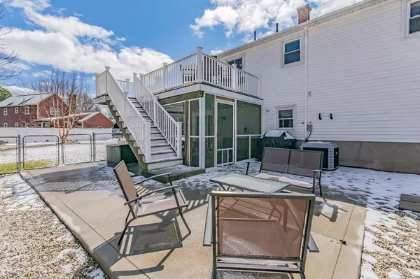 Agawam, MA 01001,102 Country Road