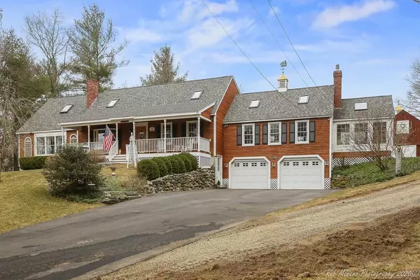 41 Prospect St, West Newbury, MA 01985