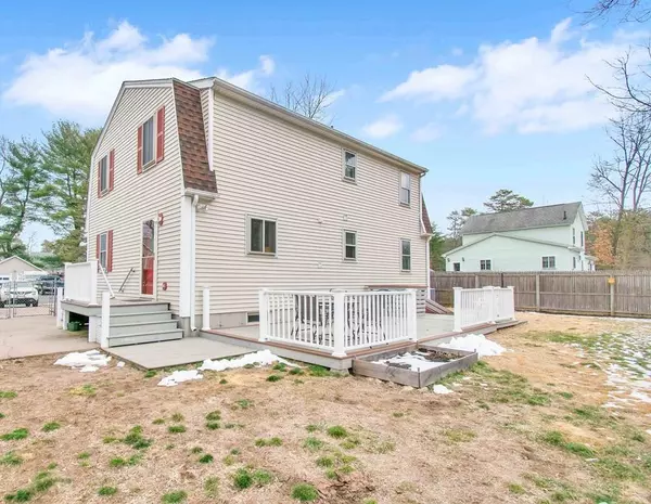 Westfield, MA 01085,11 Grove
