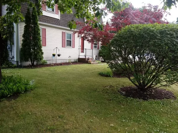 Westfield, MA 01085,11 Grove