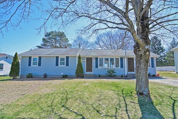 103 Nancy Court, Woonsocket, RI 02895