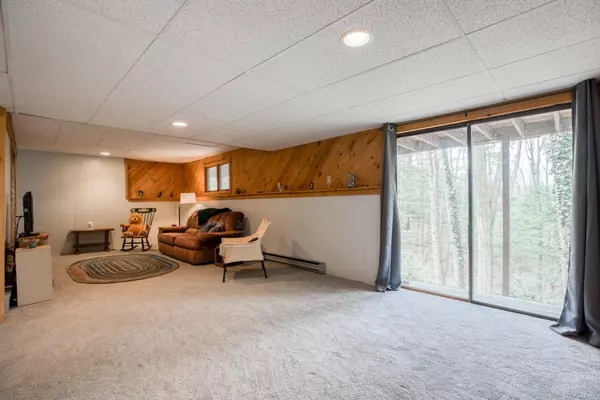 Westfield, MA 01085,16 Ravine Circle