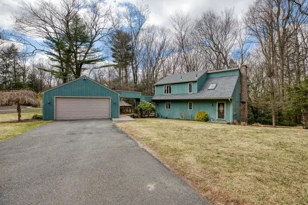 16 Ravine Circle, Westfield, MA 01085