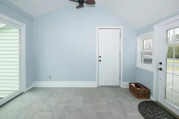 Auburn, MA 01501,32 Oakwood Ave