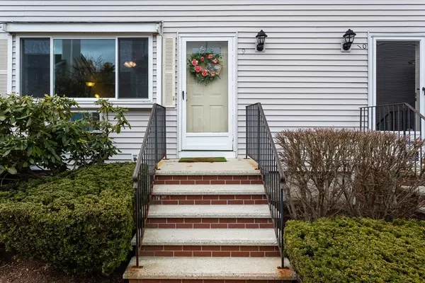 Mansfield, MA 02048,10 Erick Rd. #9