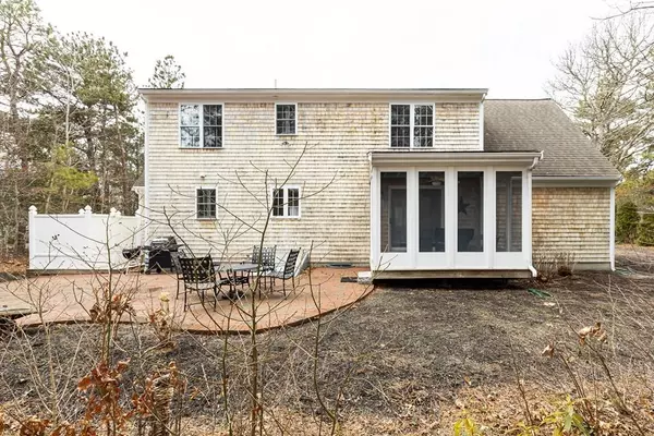 Mashpee, MA 02649,24 Driftwood Way