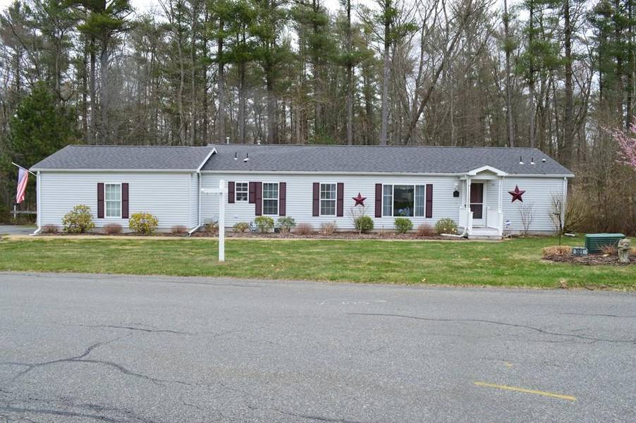 501 Oak Point Drive, Middleboro, MA 02346