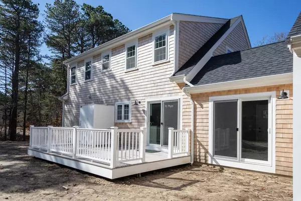 Eastham, MA 02642,70 Gingerplum Ln