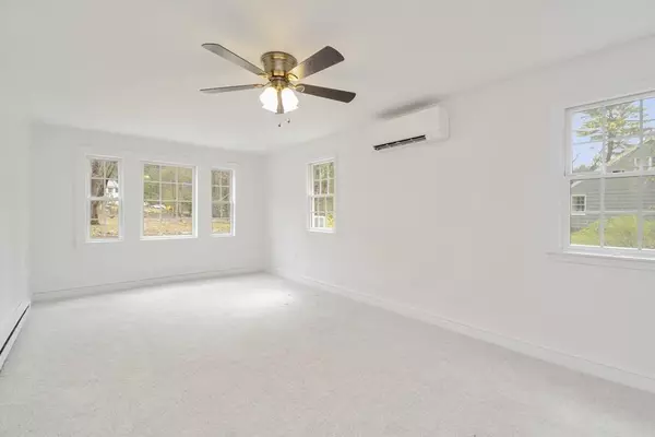 Boxborough, MA 01719,662 Old Harvard Rd.