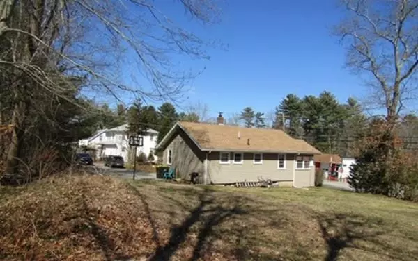 Hanson, MA 02341,520 Monponsett