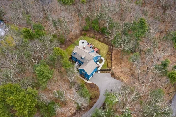 Walpole, MA 02081,11 Dutton Park Drive