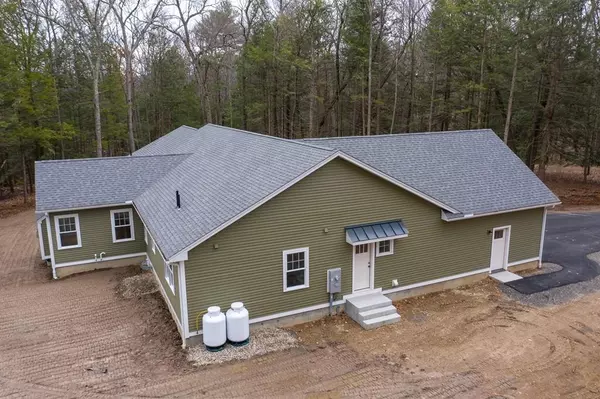 Southampton, MA 01073,9 Birchwood Dr