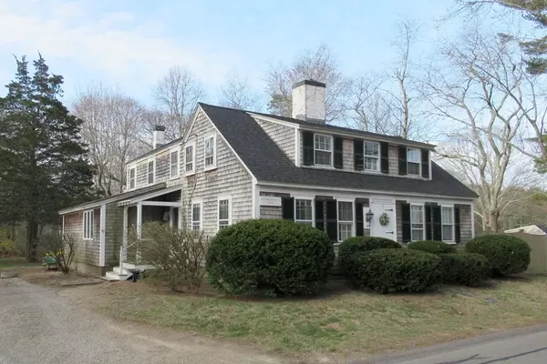 47 Surplus St, Duxbury, MA 02332