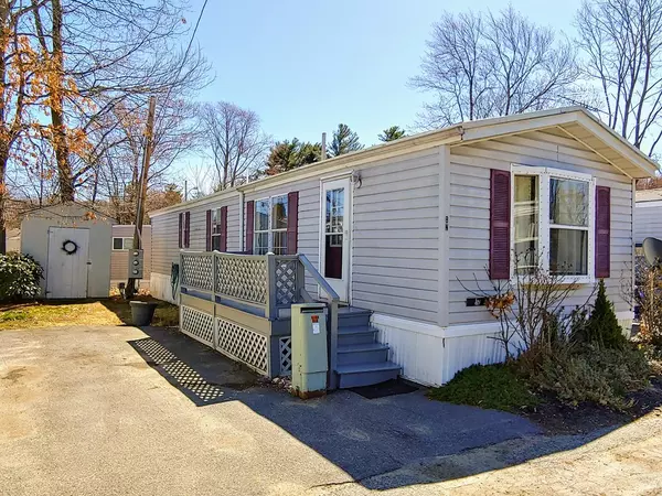 Salisbury, MA 01952,194 Lafayette Road #8N