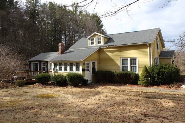 72 Elm St, Buckland, MA 01370