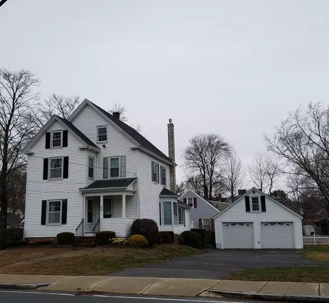 24 Elm St, Salisbury, MA 01952