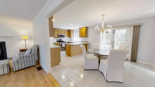 Dennis, MA 02638,18 Martin Rd