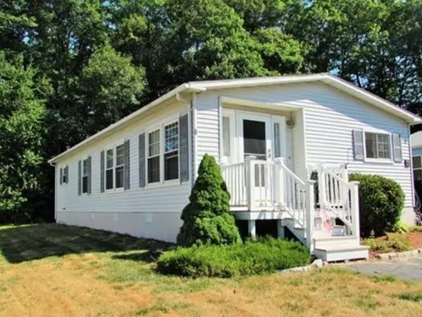 Rockland, MA 02370,6 Hickory Circle