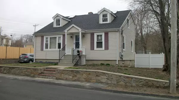Abington, MA 02351,10 Bank St