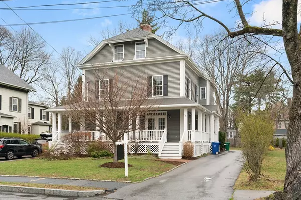 60 Crescent Ave #60, Newton, MA 02459