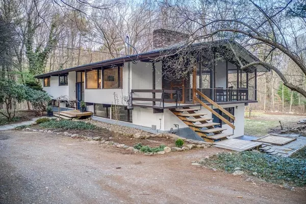 Lincoln, MA 01773,54 Conant Road