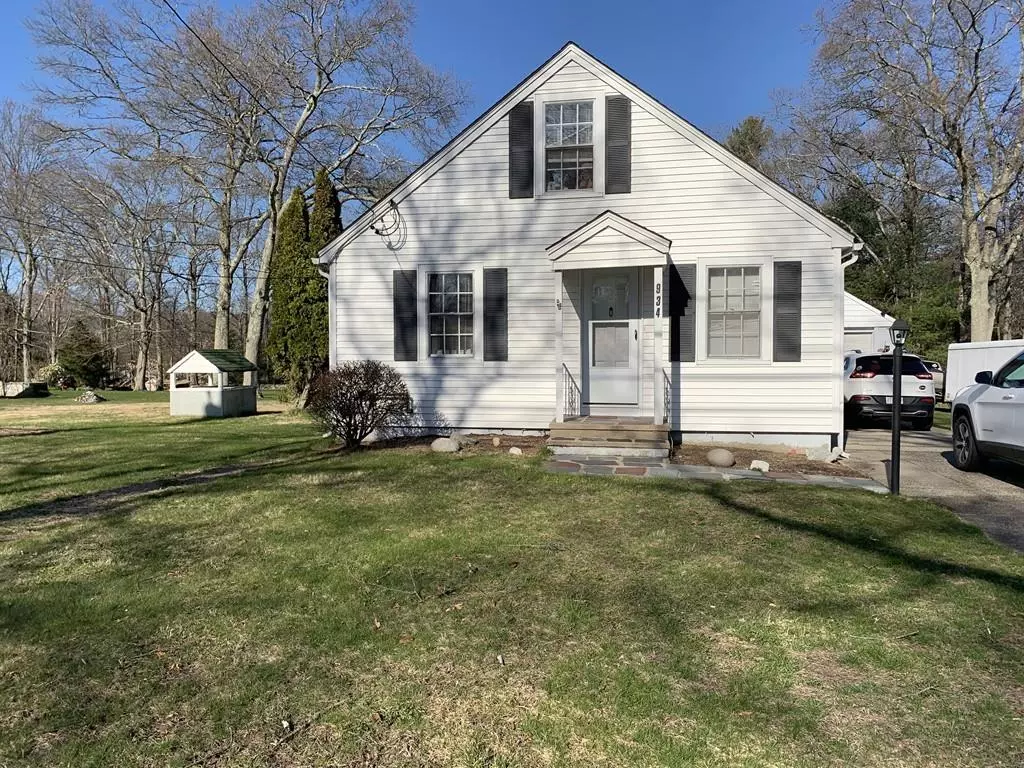 Seekonk, MA 02771,934 Pine St