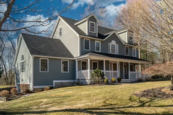 16 Barberry Ln, West Newbury, MA 01985