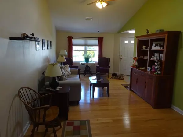 Auburn, MA 01501,16 Fox Run Circle