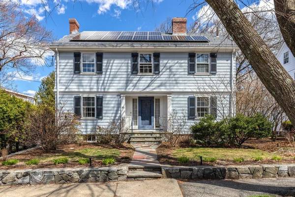 30 Temple St, Arlington, MA 02476