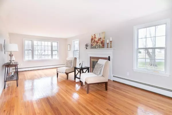 Seekonk, MA 02771,26 Wesley Street