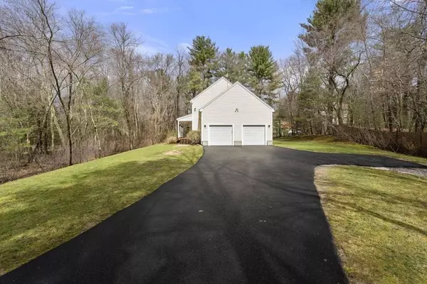 Ashland, MA 01721,17 Hunters Ln