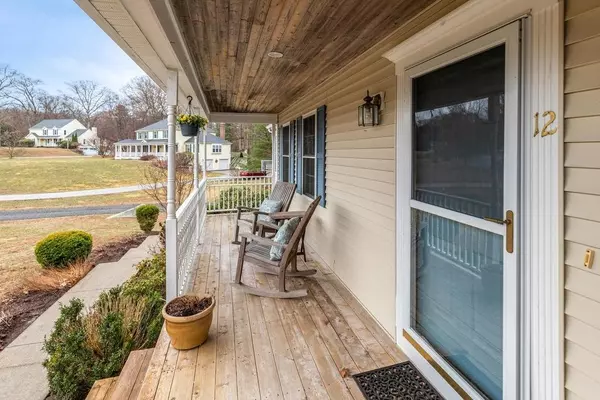 Ashland, MA 01721,12 Cary Dr