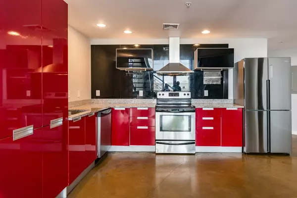 950 Broadway #13, Chelsea, MA 02150