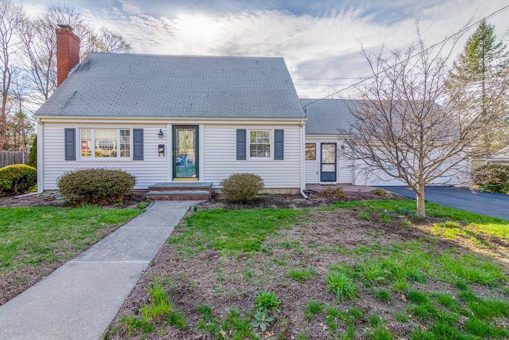 17 Dorothea Dr, Weymouth, MA 02188