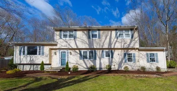 12 Summit Road, Southborough, MA 01772