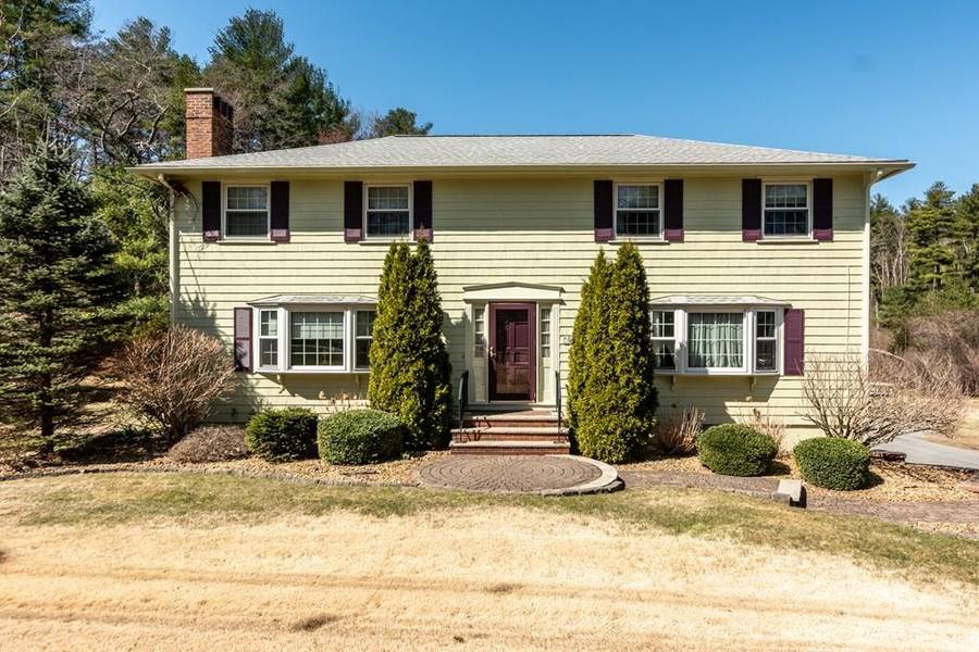 24 Woodland Rd, Georgetown, MA 01833