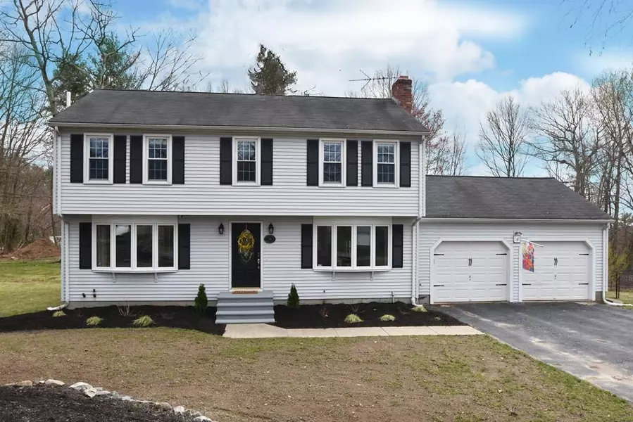 33 Forest View Dr, Millville, MA 01529