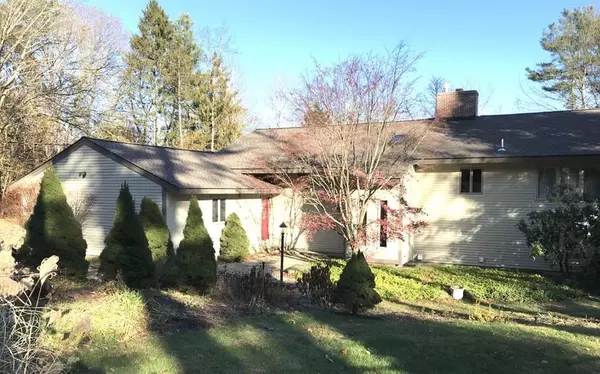 Lincoln, MA 01773,104 Codman Rd