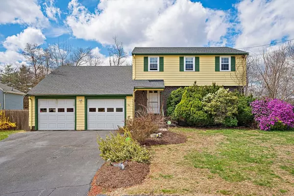 44 Himoor Cir, Randolph, MA 02368