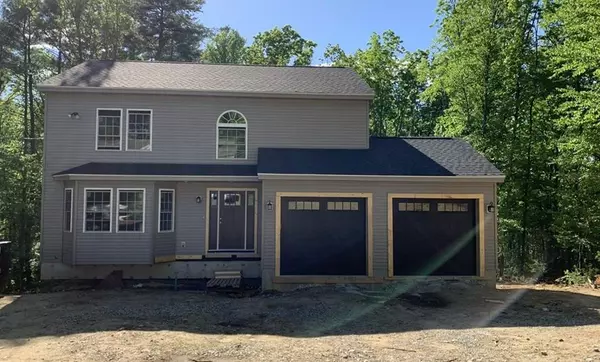 12 Gardner Ave, Sturbridge, MA 01566