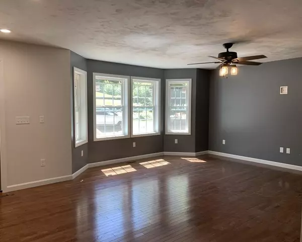 Sturbridge, MA 01566,12 Gardner Ave